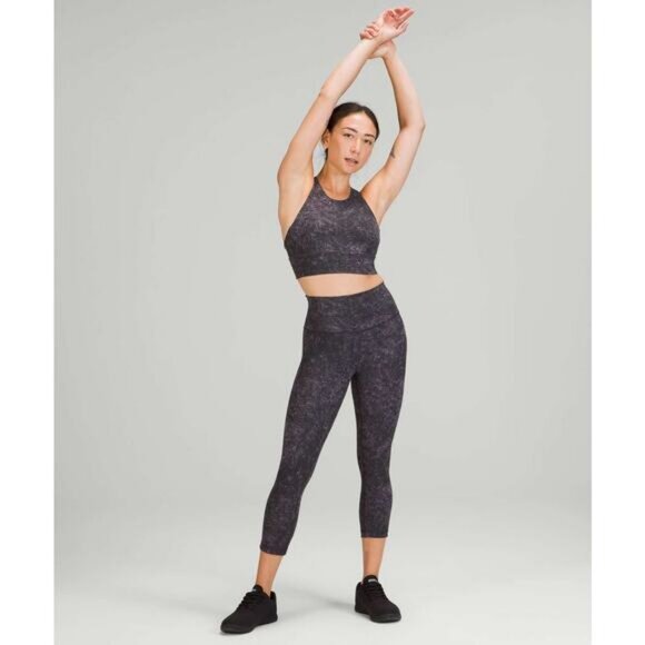 LULULEMON Wunder Train Longline Bra Size 4 Denim Wash Print Dusky Lavender Black - Picture 3 of 8